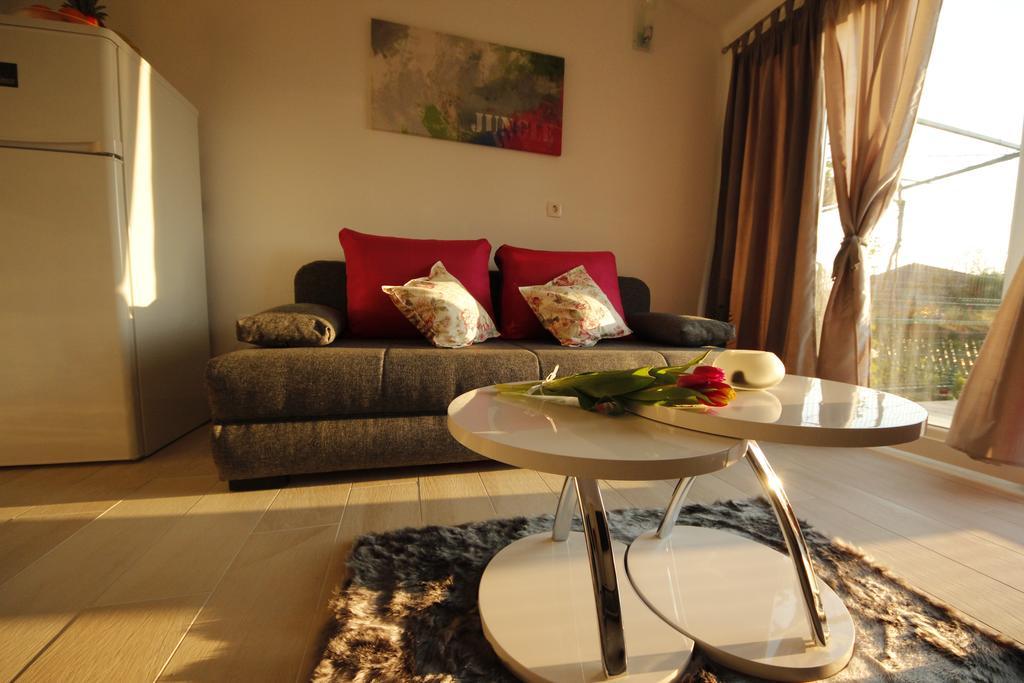 Apartment Golden Dreams Podstrana Exterior photo